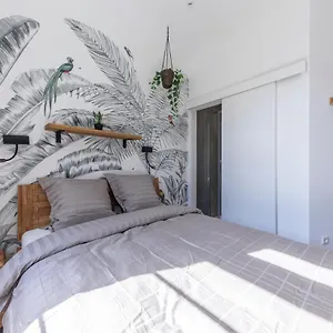 Iqs - Double Avec Salle De Bain Apartamento