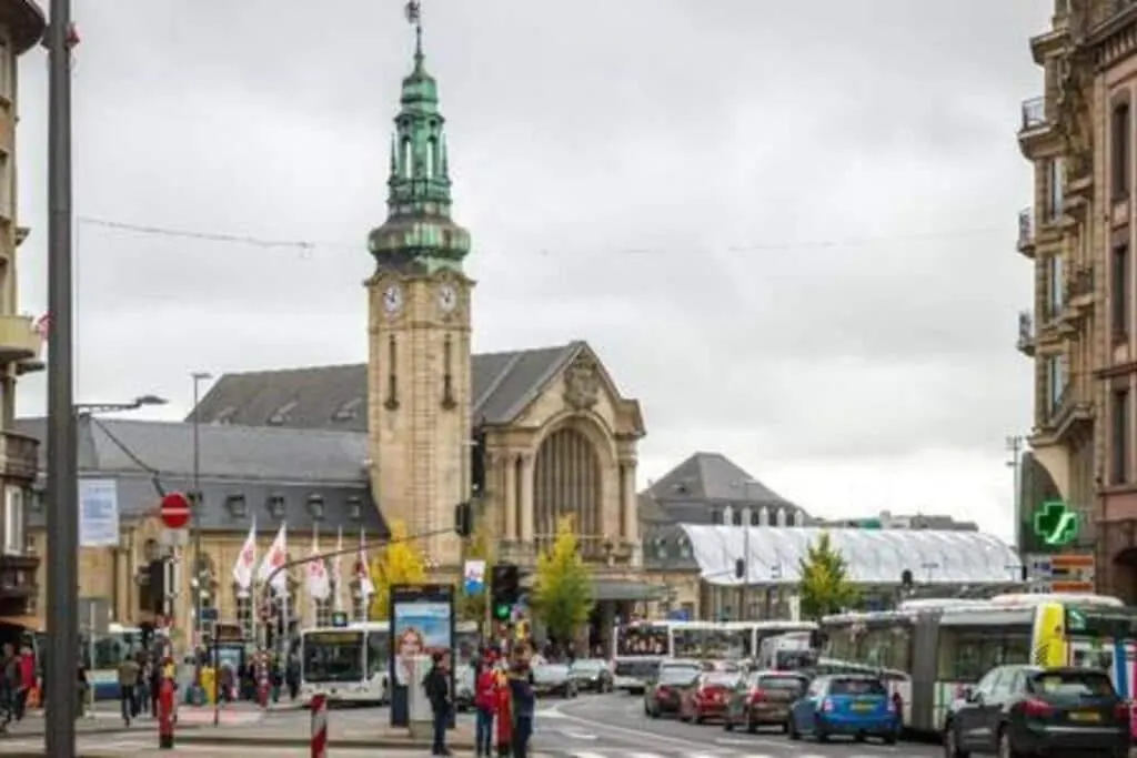 Modern Two Bedrooms In City Center With A Private Parking Luxembourg Apartment